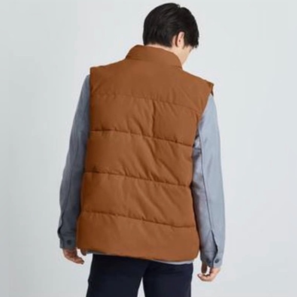 Perfect Condition EVERLANE ReNew Puffer Vest in Rust (XS) - Picture 2 of 7